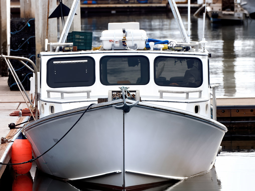 5 Signs You Need Emergency Boat Repair in Miami (And What to Do Next)